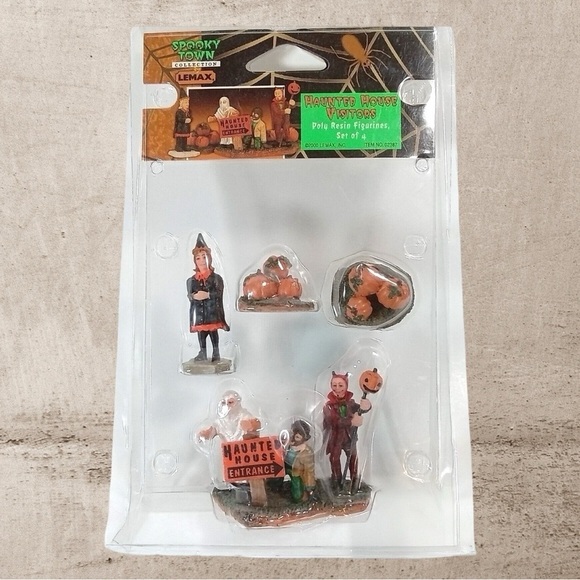 Lemax Spooky Town Village Accessories Haunted House Trick or Treat Figurines Set - Picture 6 of 6